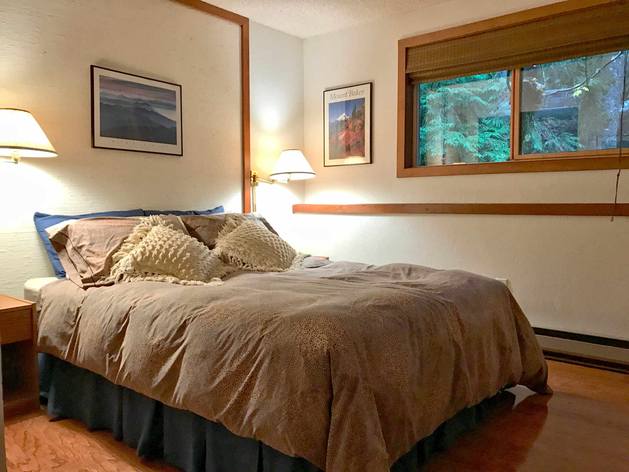 Holiday Apartments to rent in Glacier, Mt Baker, United States