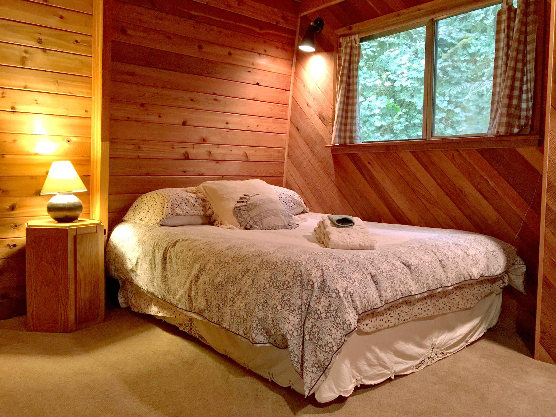 Cabins to rent in Glacier, Mt Baker, United States