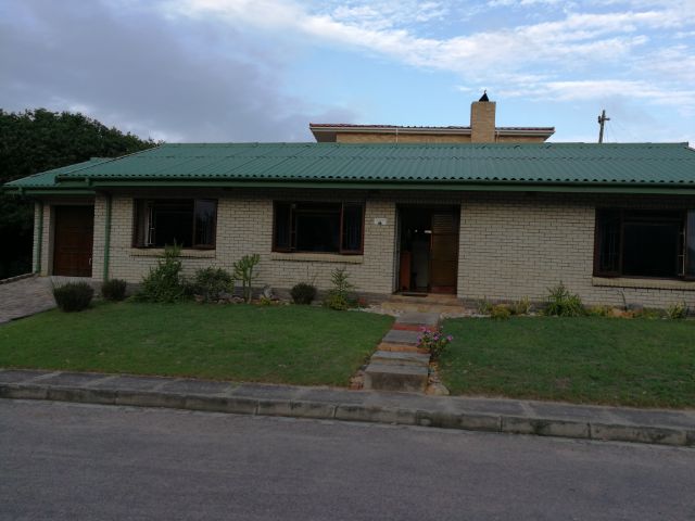 Holiday House to rent in Great Brak River, Garden Route, South Africa