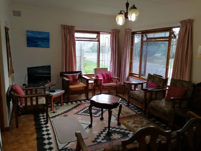 Holiday House to rent in Great Brak River, Garden Route, South Africa