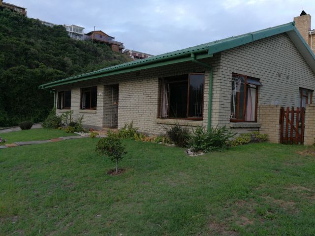 Holiday House to rent in Great Brak River, Garden Route, South Africa