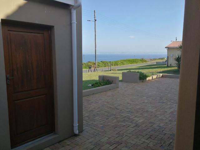 Holiday House to rent in Little Brak River, Garden Route, South Africa