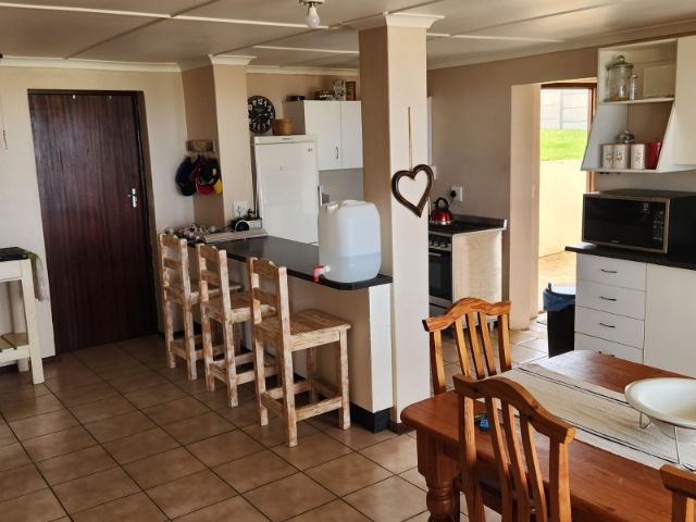 Holiday House to rent in Little Brak River, Garden Route, South Africa