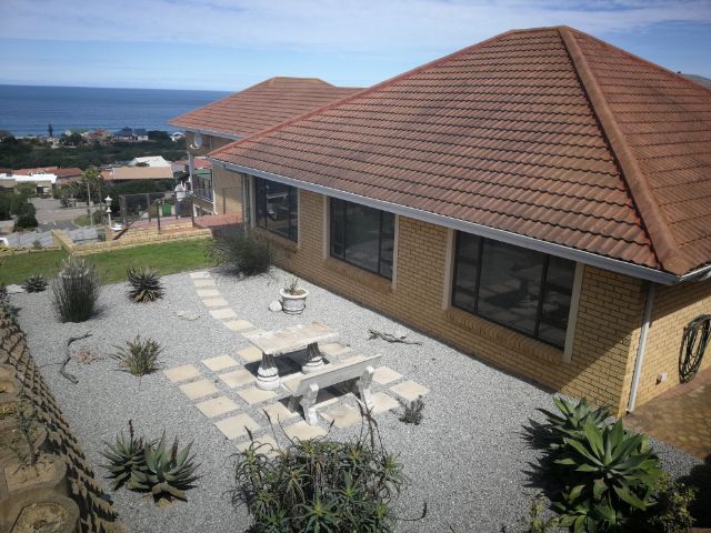 Holiday House to rent in Little Brak River, Garden Route, South Africa