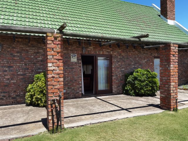 Holiday House to rent in Little Brak River, Garden Route, South Africa