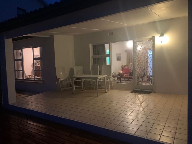 Holiday House to rent in Mossel Bay, Great Brak River, South Africa
