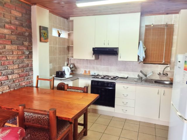 Holiday Rentals & Accommodation - Garden Flat - South Africa - Garden Route - Little Brak river