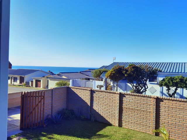 Holiday Rentals & Accommodation - Budget Accommodation - South Africa - Eden  - Little Brak River