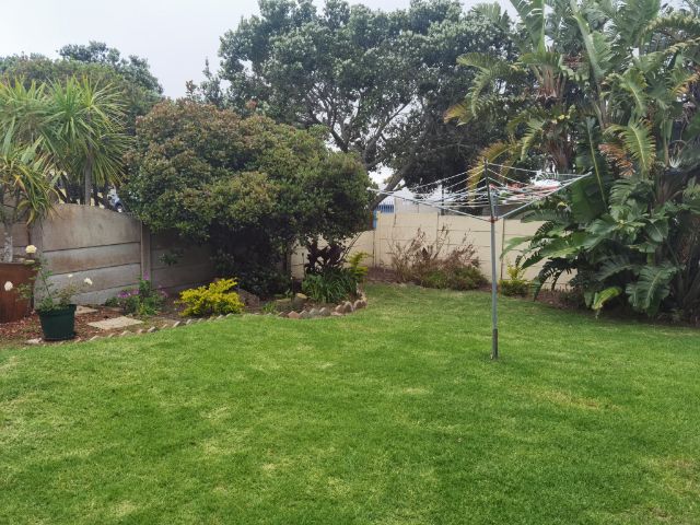 Holiday Rentals & Accommodation - Garden Apartment - South Africa - Mosselbay - Mosselbay