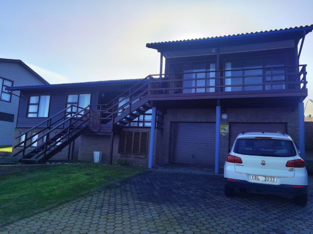 Beachfront to rent in Mosselbay, Klein BrakRivier, South Africa