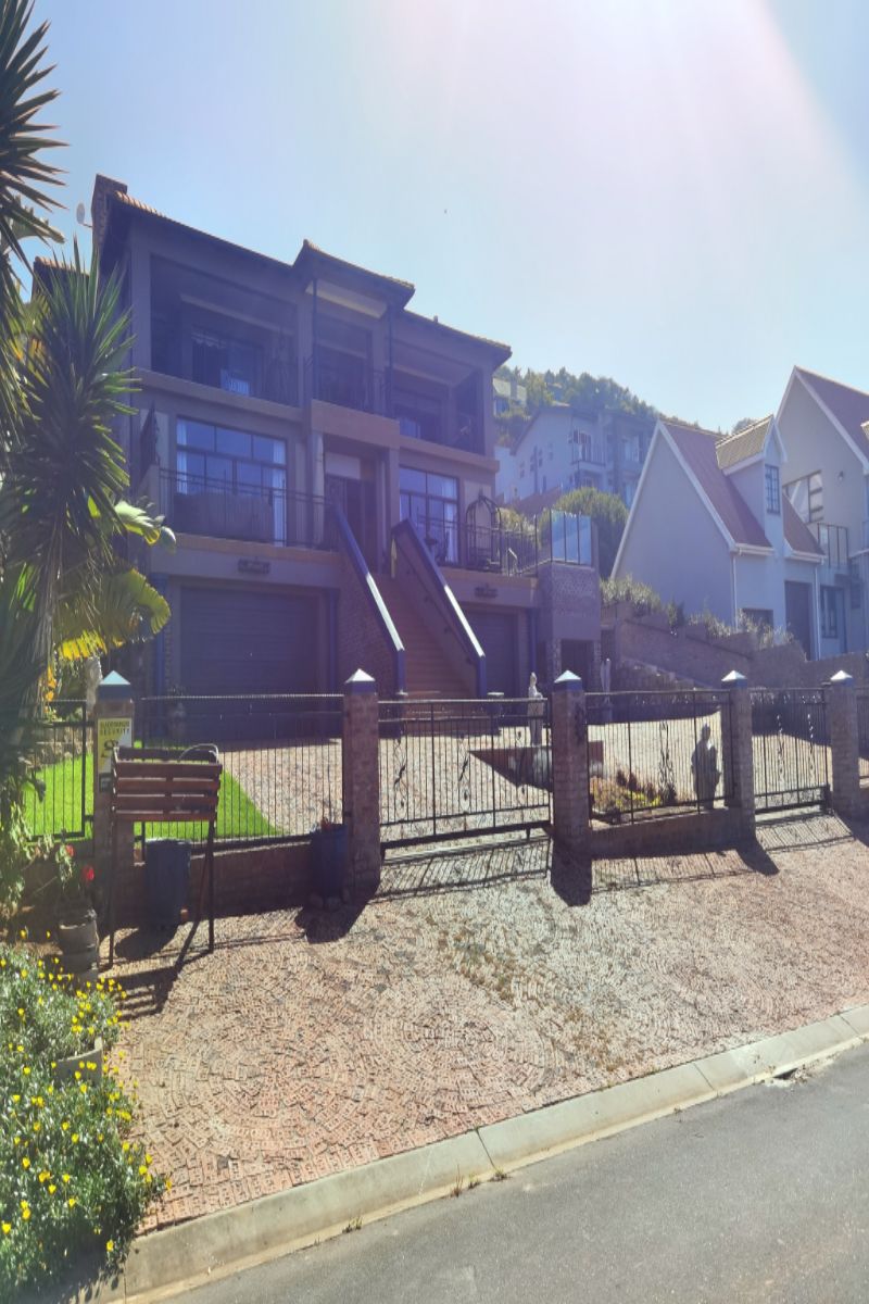 Holiday House to rent in Mossel Bay, Eden District, South Africa