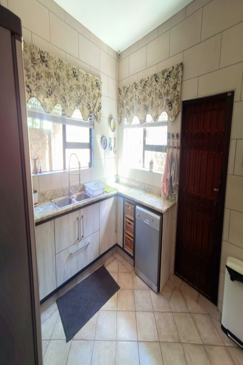 Holiday House to rent in Mossel Bay, Eden District, South Africa